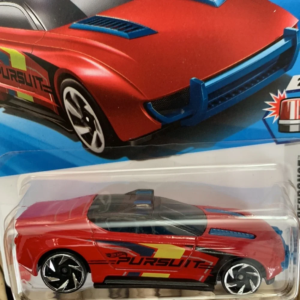Alpha Pursuit Hot Wheels First Response Emergency Rescue Police Car Hotwheels 🆕